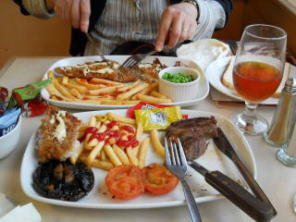 �C�M���X�E�t�����X���t���I�s�E�����J���x�O�̃z�e���ɂ�