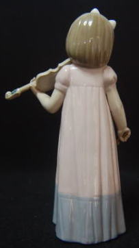 スペイン製,フィギリン, バイオリンを弾く少女,リヤドロ(LLADRO)